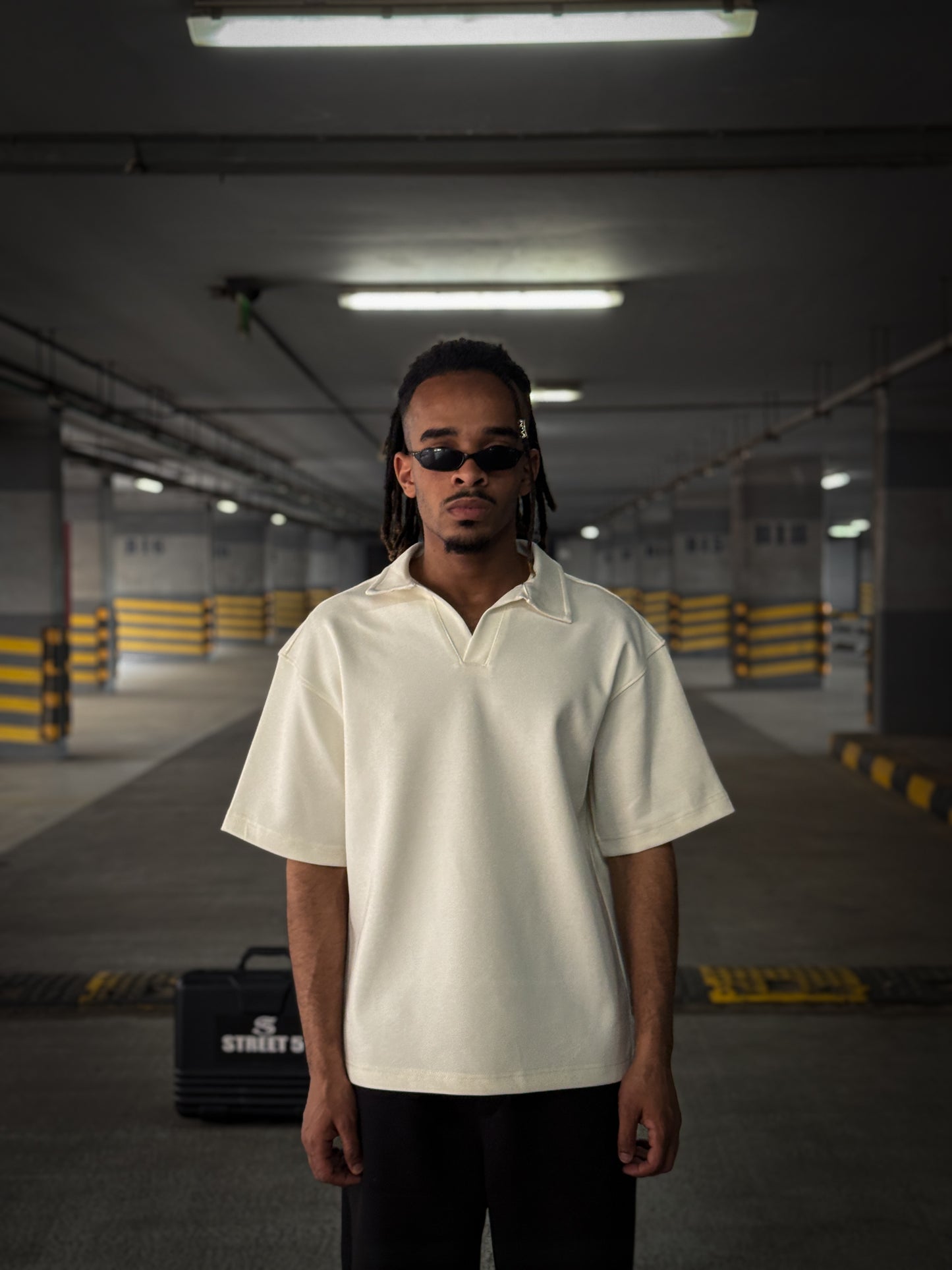 (WHITE) V-Notch Streetwear Polo