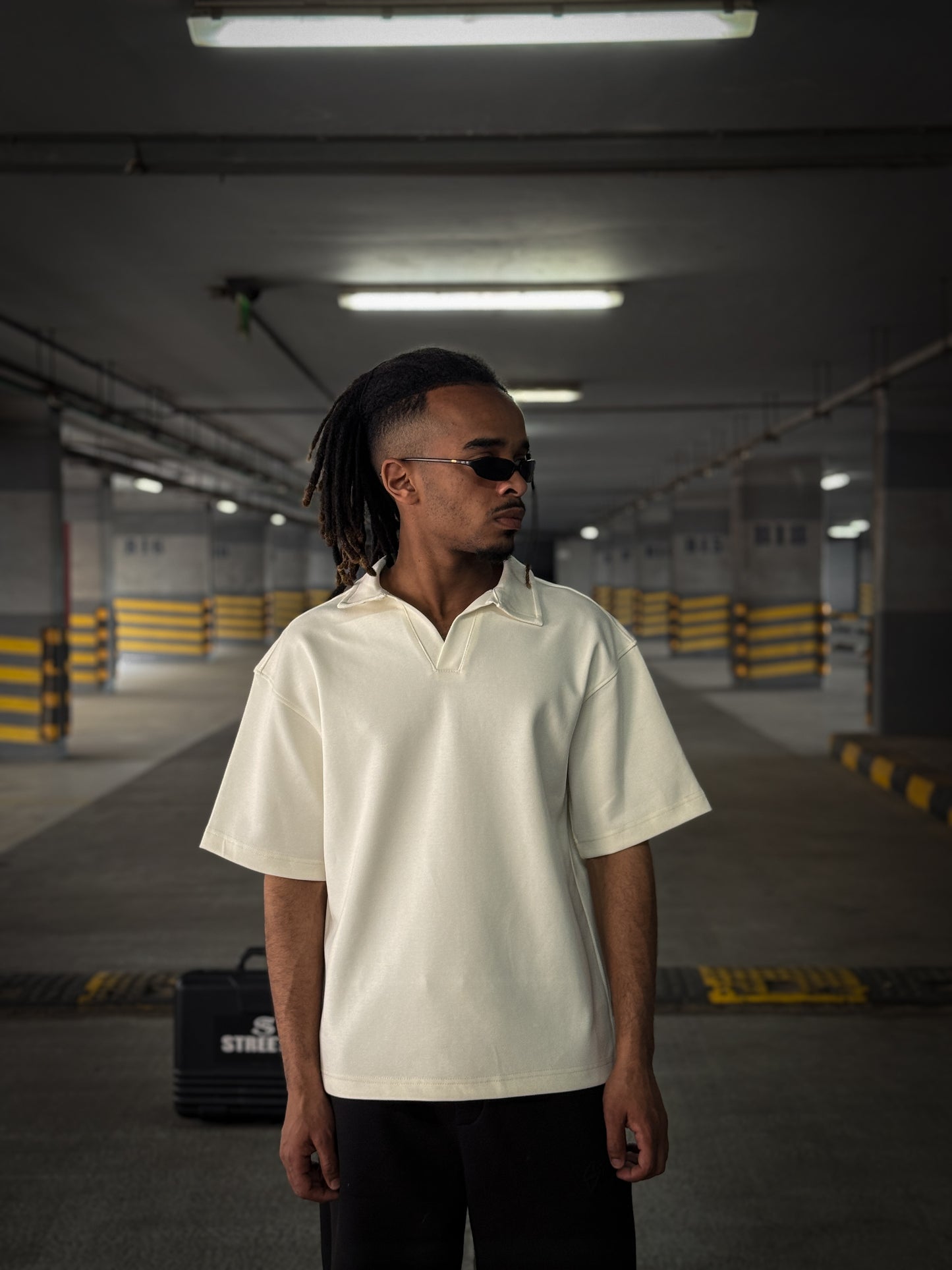 (WHITE) V-Notch Streetwear Polo