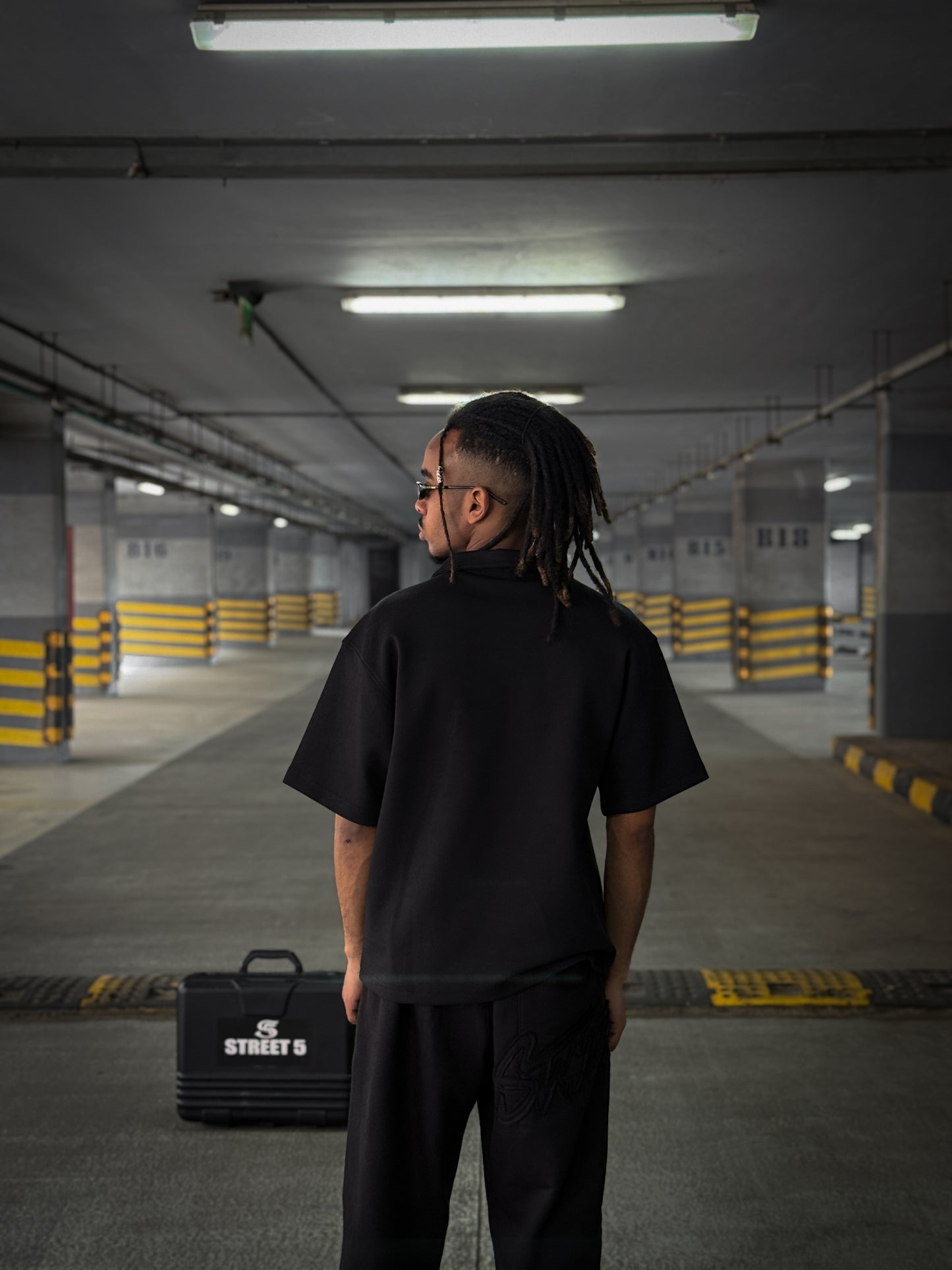 (BLACK)V-Notch Streetwear Polo