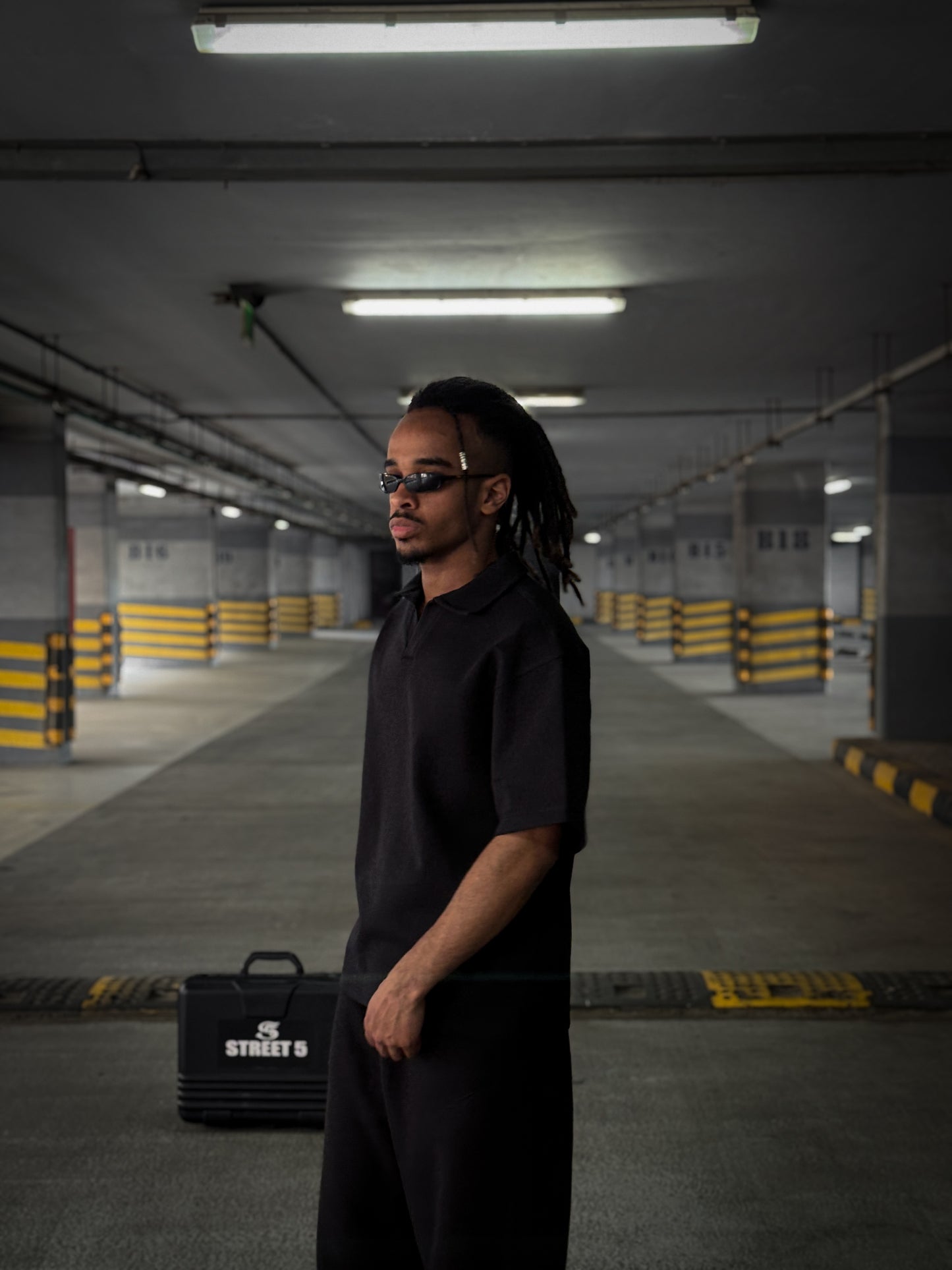 (BLACK)V-Notch Streetwear Polo
