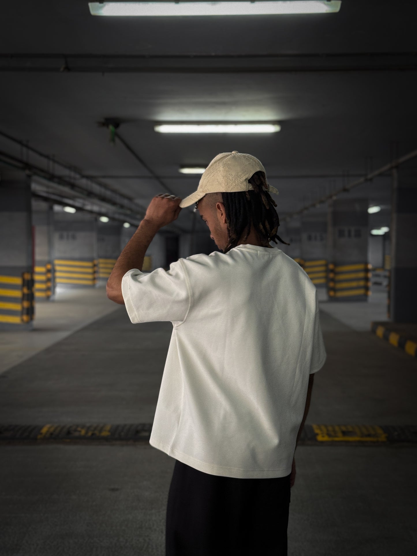 (WHITE) The Horizon Oversized Boxy Tee
