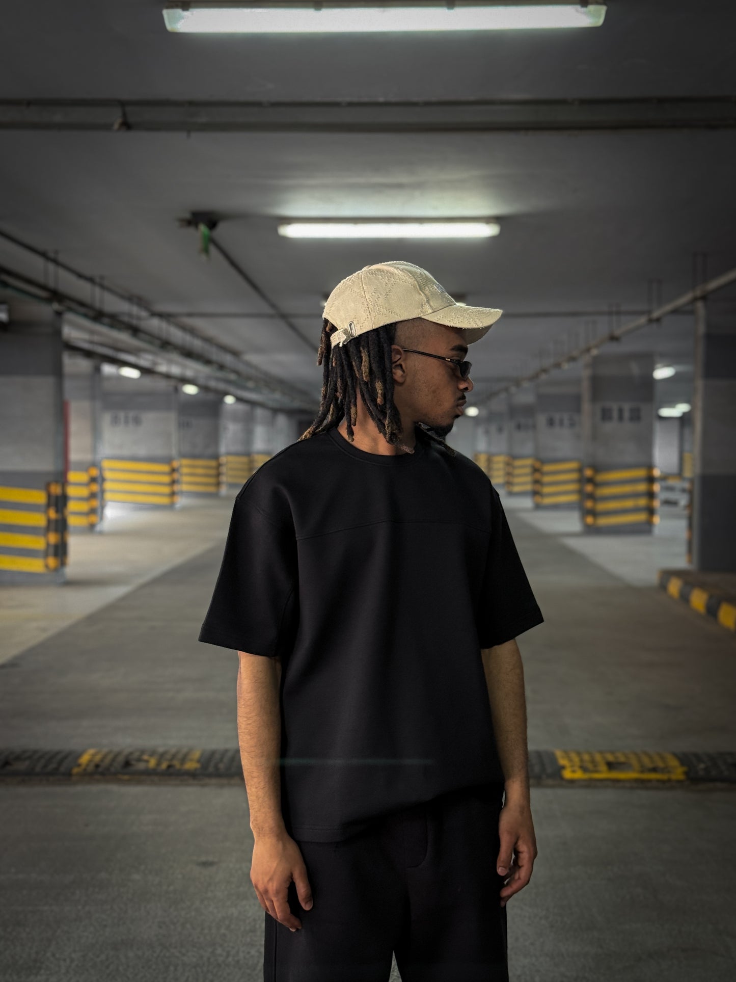 (BLACK) The Horizon Oversized Boxy Tee